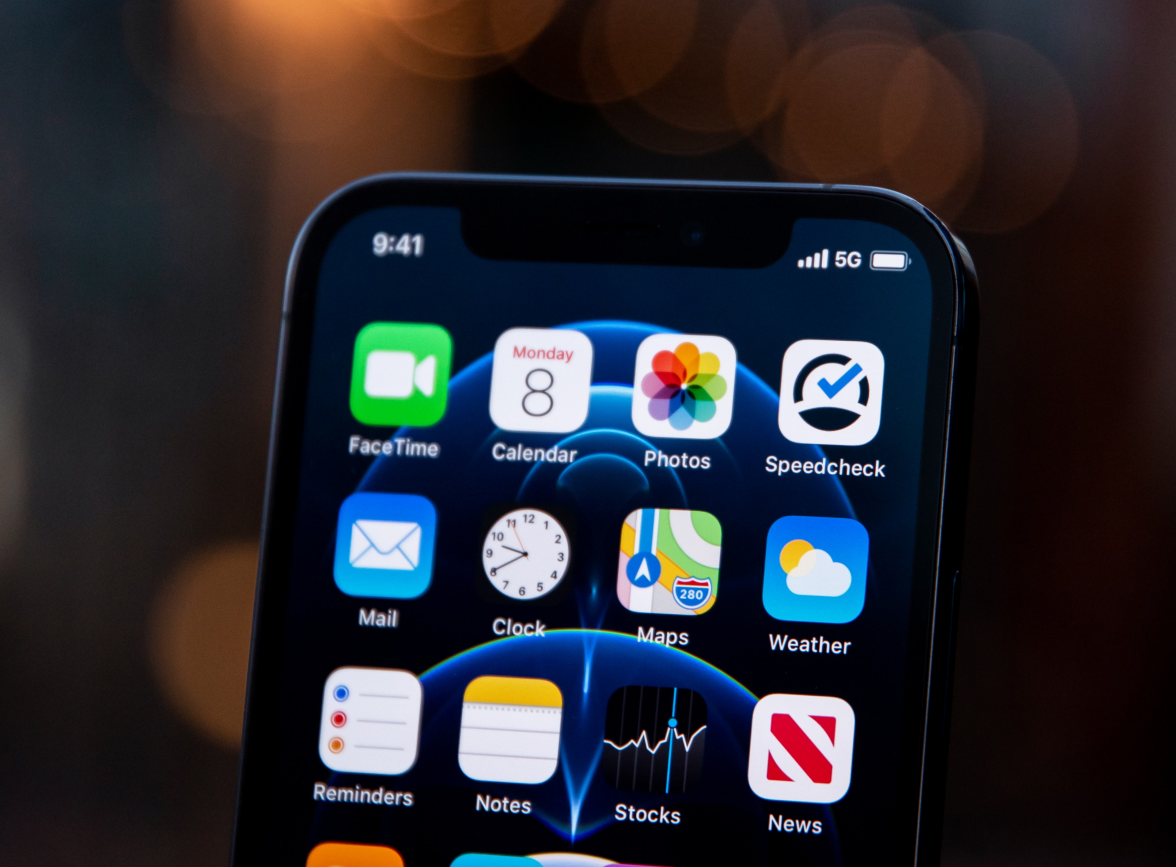 安顺苹果手机维修分享为什么 iPhone 12 在冬季会自动关机 